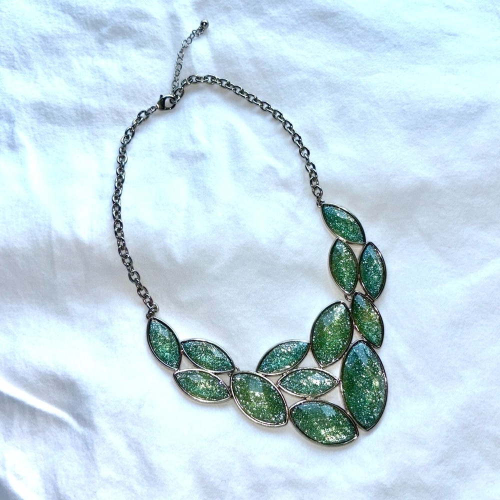 Statement Necklace in mint green and gold tone